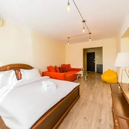 Apartment 1 65m2 Center Of Obolon Near River Side.
