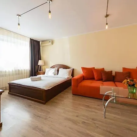 1 65m2 Center Of Obolon Near River Side.